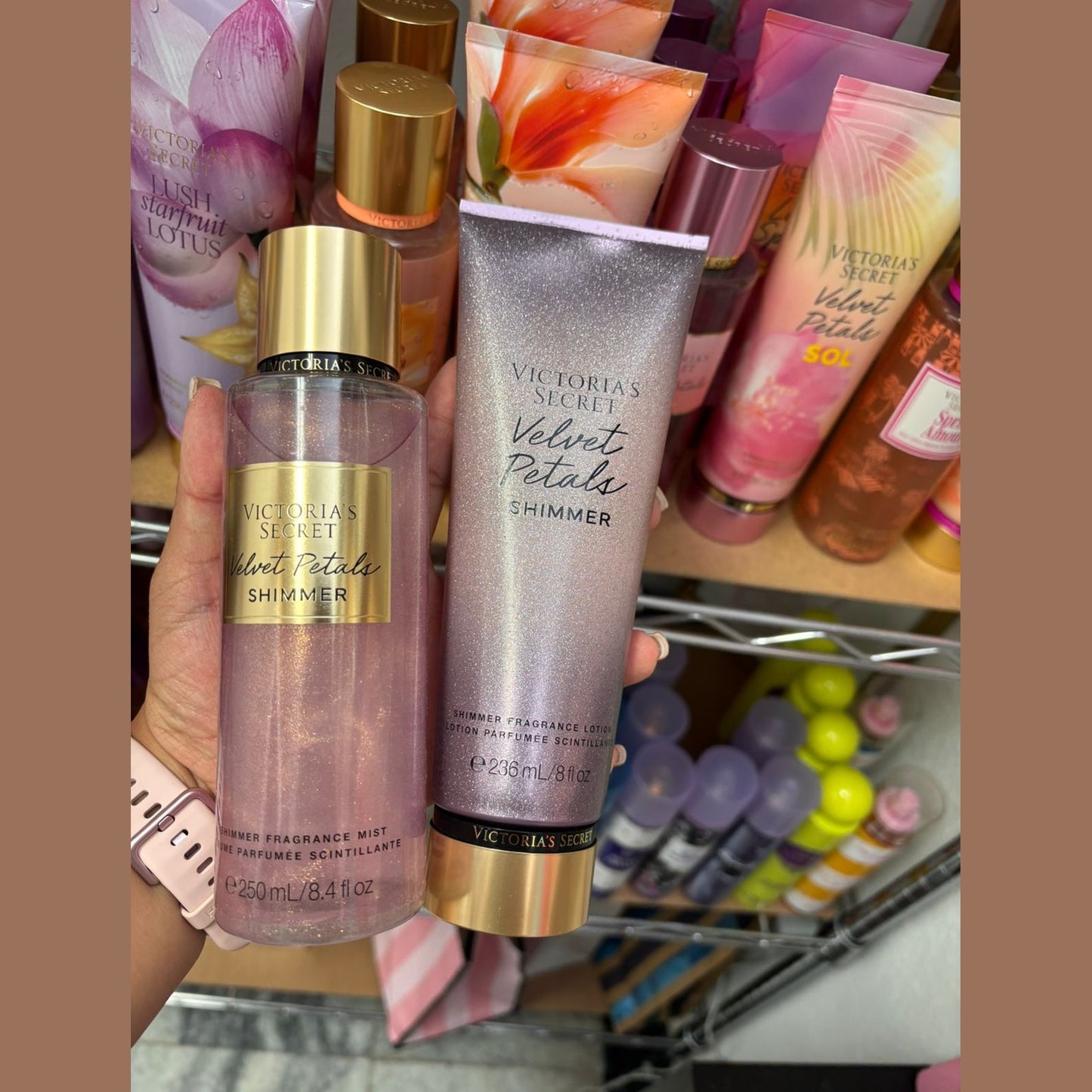 Victoria’s Secret Duo Velvet Petals Shimmer (Body Mist 250 ml + Crema Corporal)